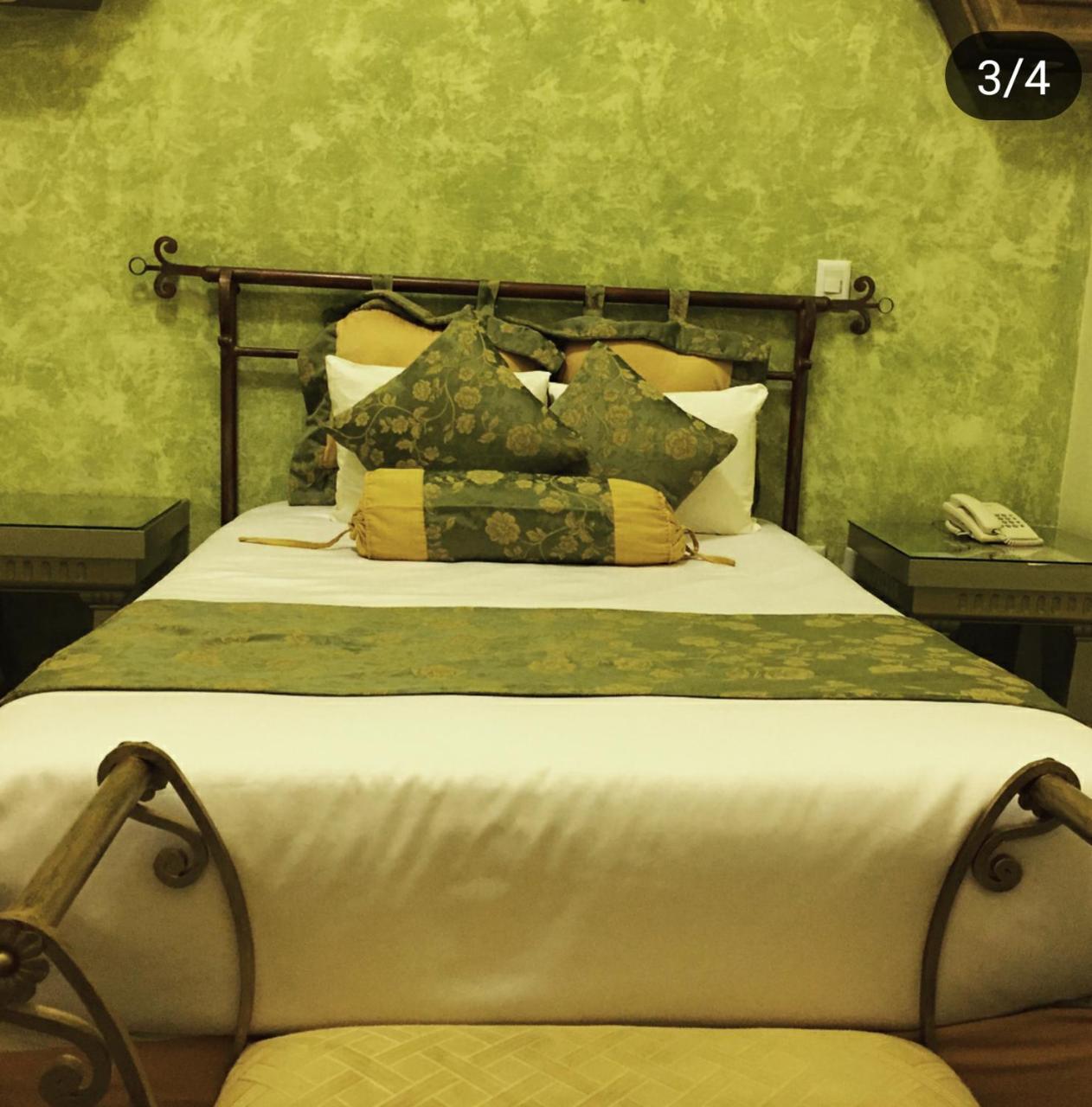 Elena Hotel