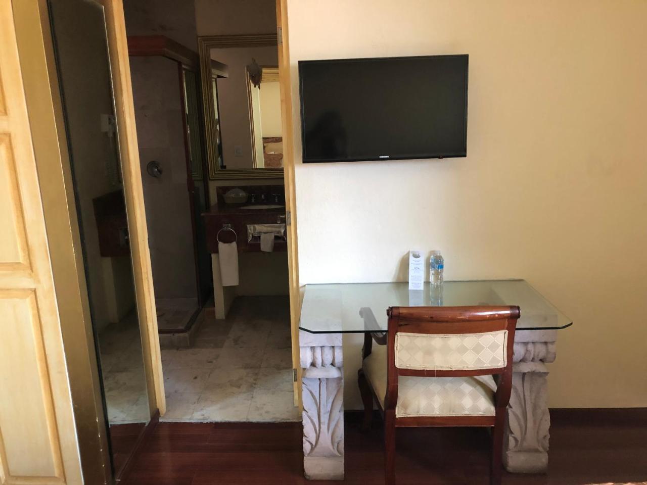 Hotel Elena