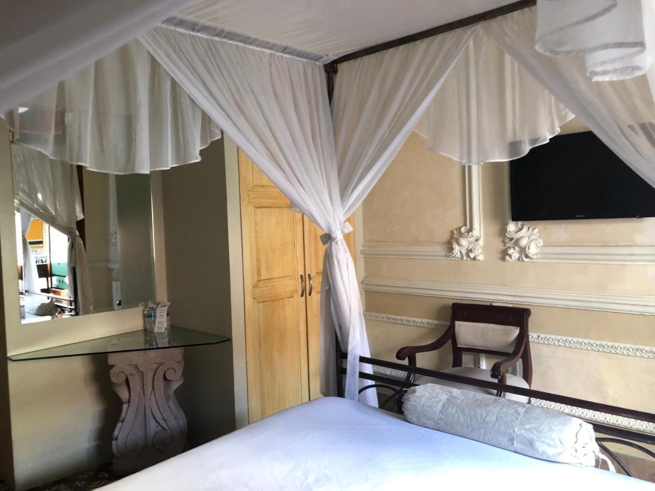 Hotel Elena